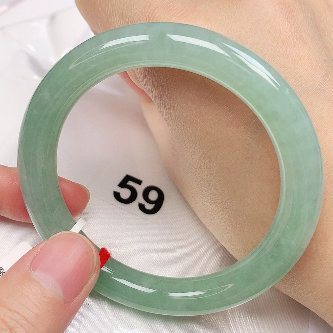 翡翠手镯未镶嵌抖音59