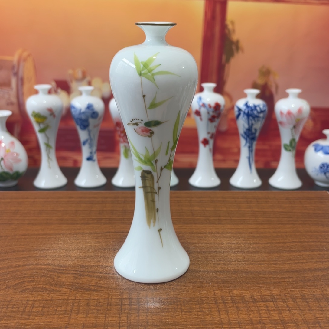 陶瓷景德镇小花瓶等着你