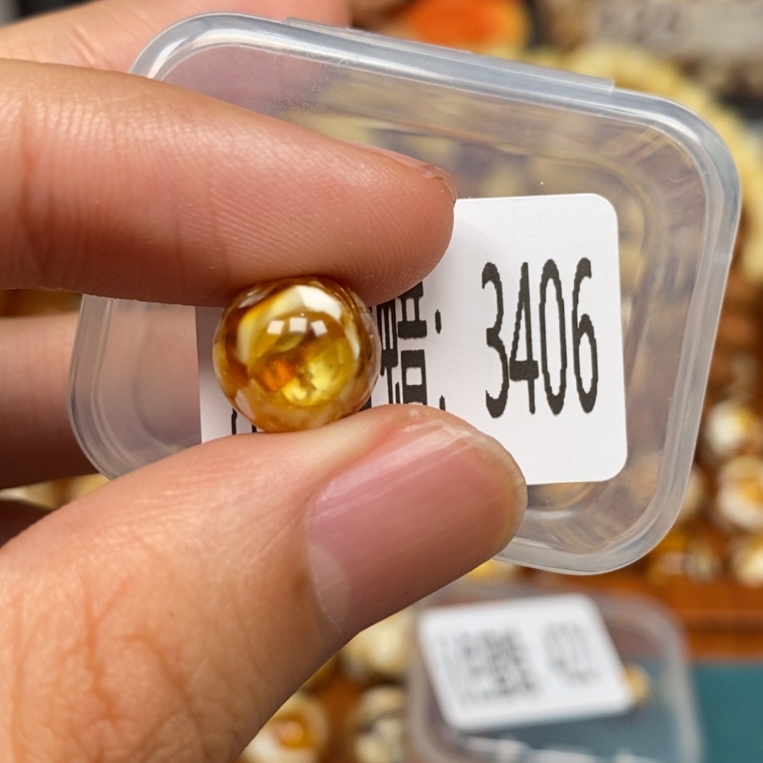 蜜蜡未镶嵌珠宝奇石3406