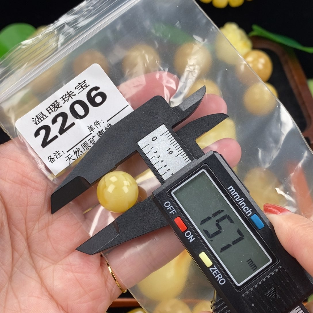 琥珀未镶嵌珠宝奇石裸石