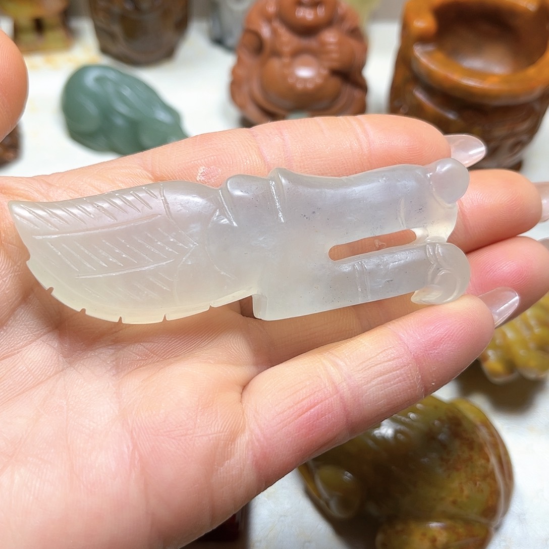 白玉菩提吊坠淡***?白玉菩提吊坠