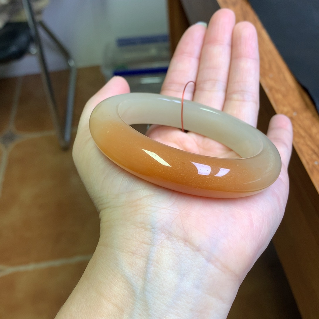 石英质玉未镶嵌手镯