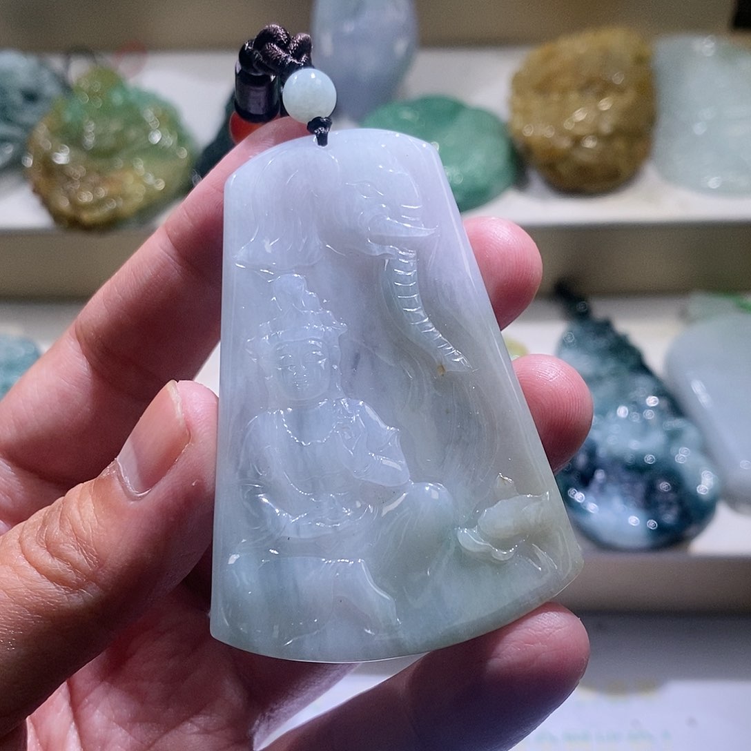 【闪购商品】翡翠颈饰未镶嵌普贤