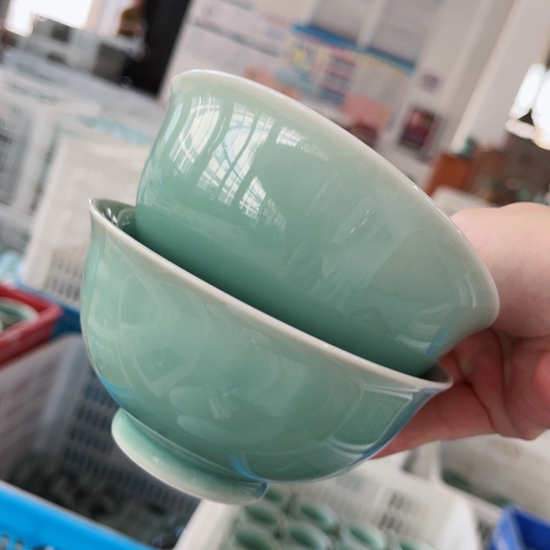 青瓷哈哈哈哈哈哈哈哈哈哈哈