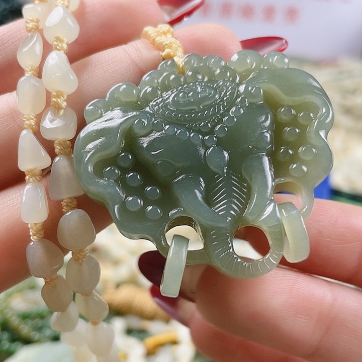 未镶嵌和田玉挂件