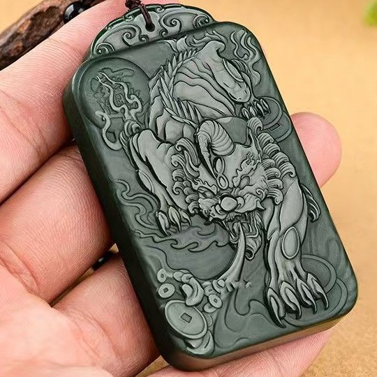 纯天然和田玉青玉貔貅吊坠双面雕刻精雕挂坠