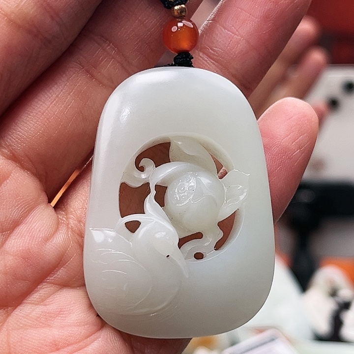 和田玉颈饰未镶嵌