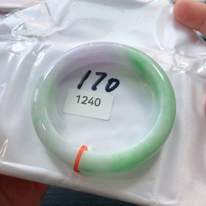 翡翠手镯未镶嵌天然翡翠手镯01