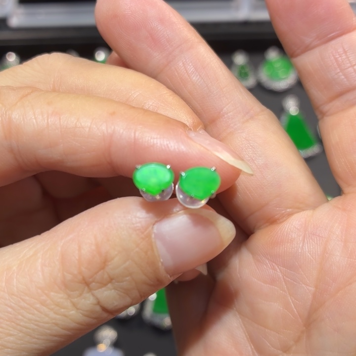 翡翠18K金镶嵌吊坠(不含链)翡翠