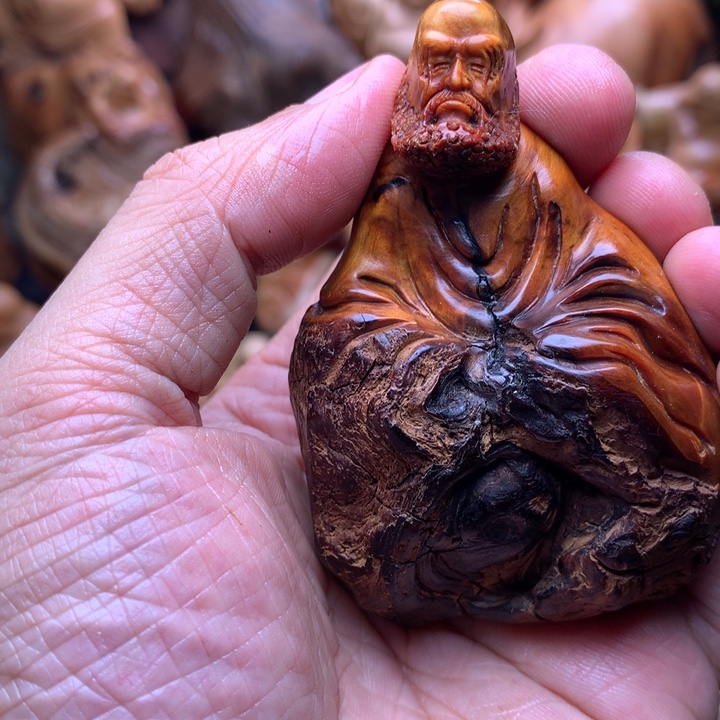 柏木（崖柏）崖柏陈化料手把件