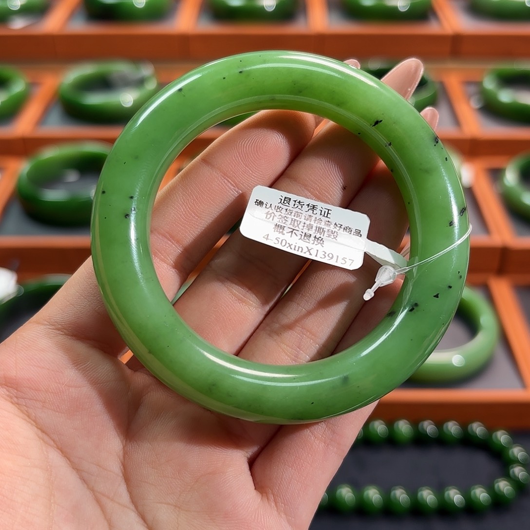 和田玉（碧玉）未镶嵌手镯苹果绿胖圆5253