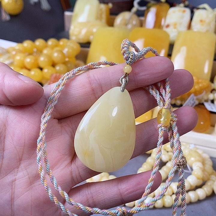 琥珀未镶嵌裸石水滴