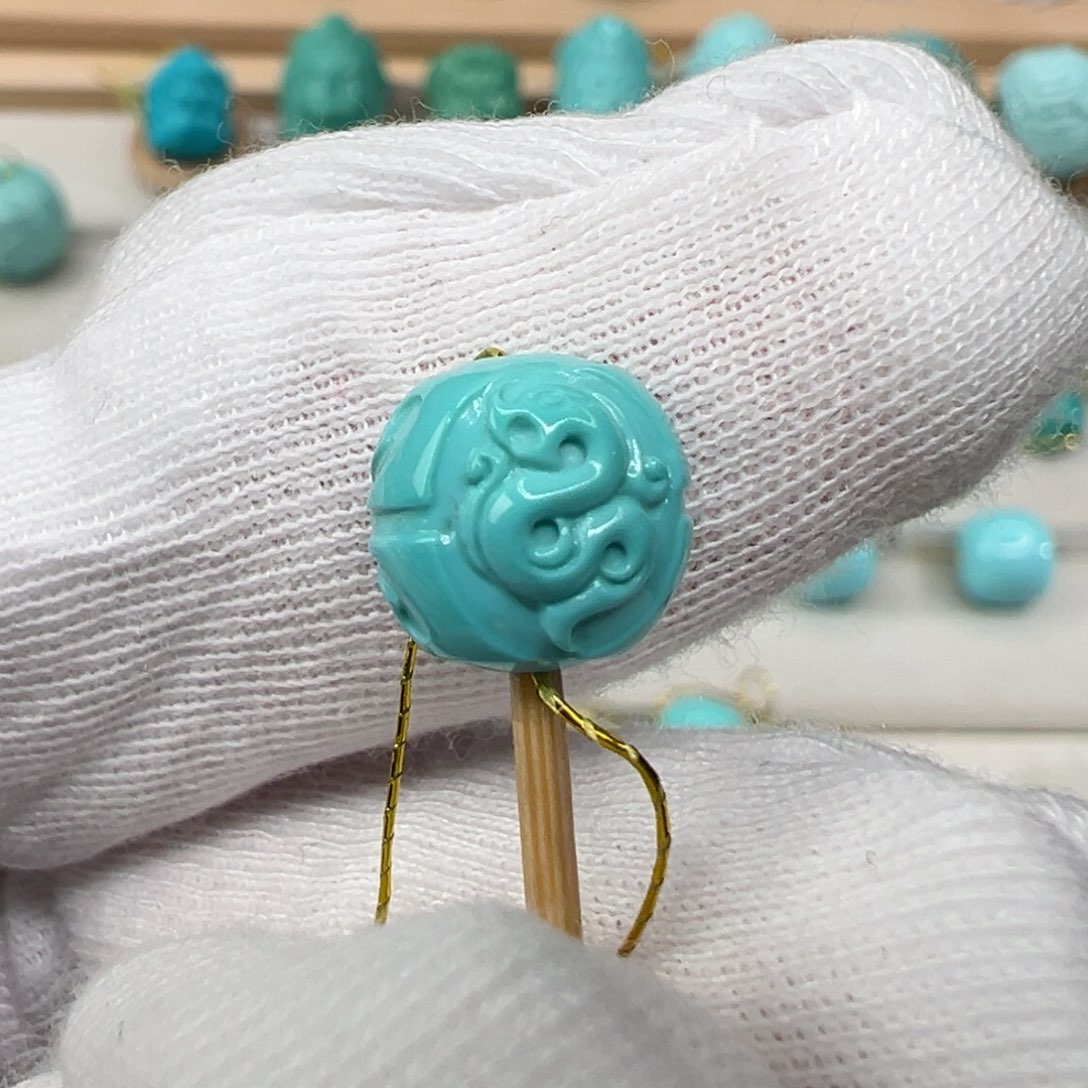 绿松石配饰未镶嵌