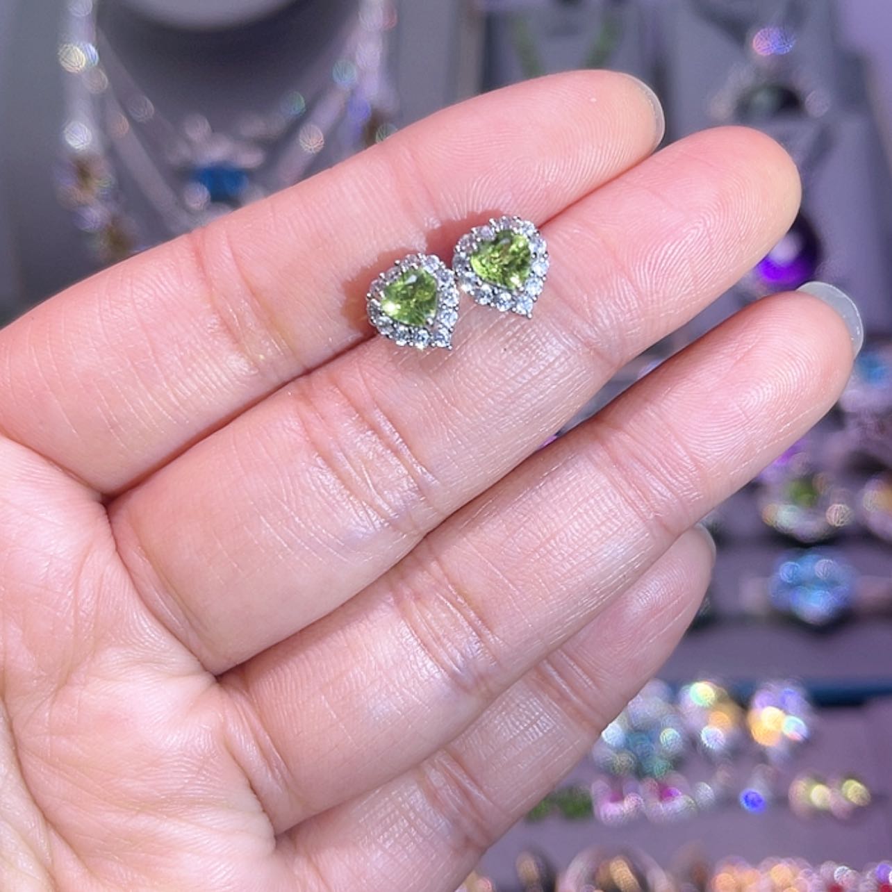 【闪购商品】橄榄石耳饰银S925镶嵌