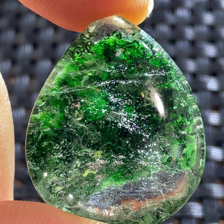 水晶吊坠(不含链)未镶嵌绝****）