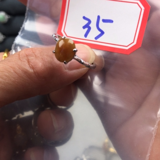 翡翠未镶嵌戒指缅甸