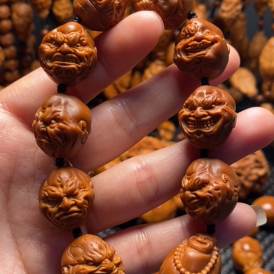 橄榄核吊坠山鬼恶僧