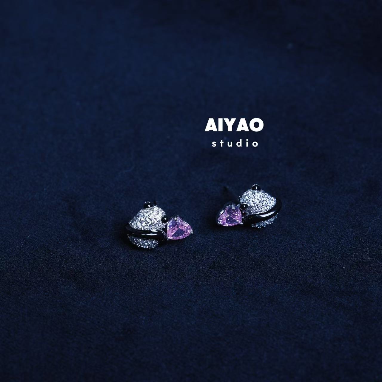 合金耳饰 【AIYAO】熊猫爱心耳钉A56