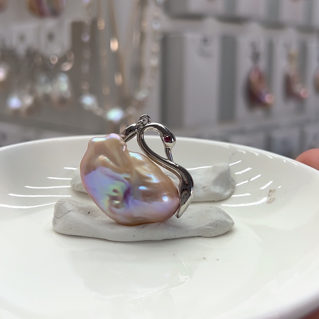 银S925镶嵌耳饰淡水珍珠