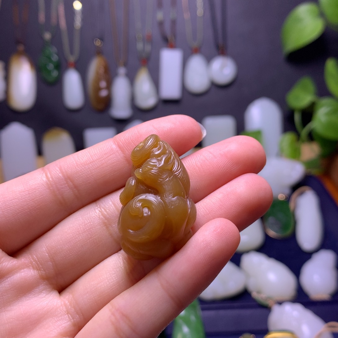 和田玉挂件未镶嵌