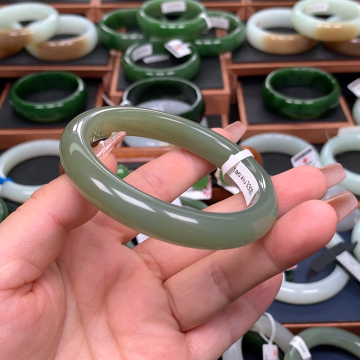 和田玉5758圈口未镶嵌