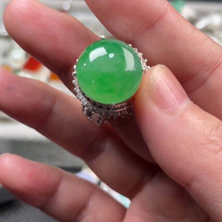 翡翠未镶嵌颈饰缅甸天然翡翠