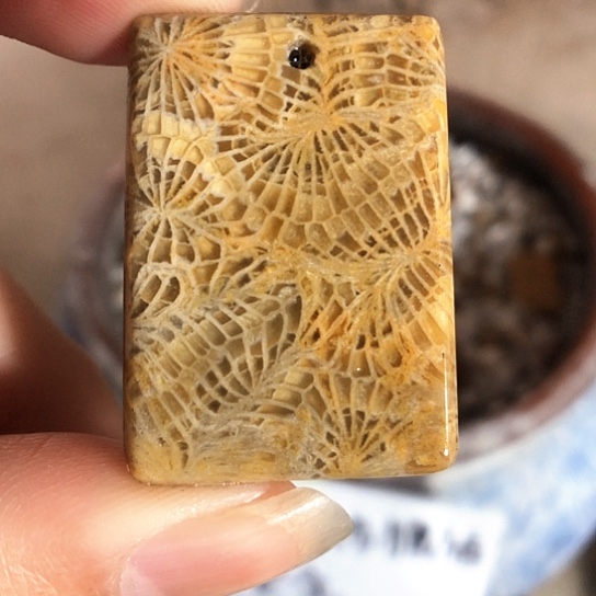 硅化玉吊坠未镶嵌