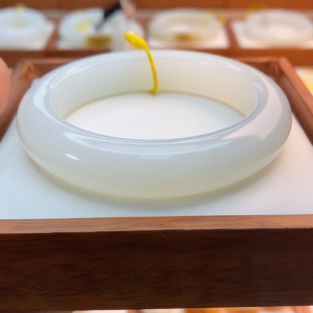 和田玉（白玉）未镶嵌手链