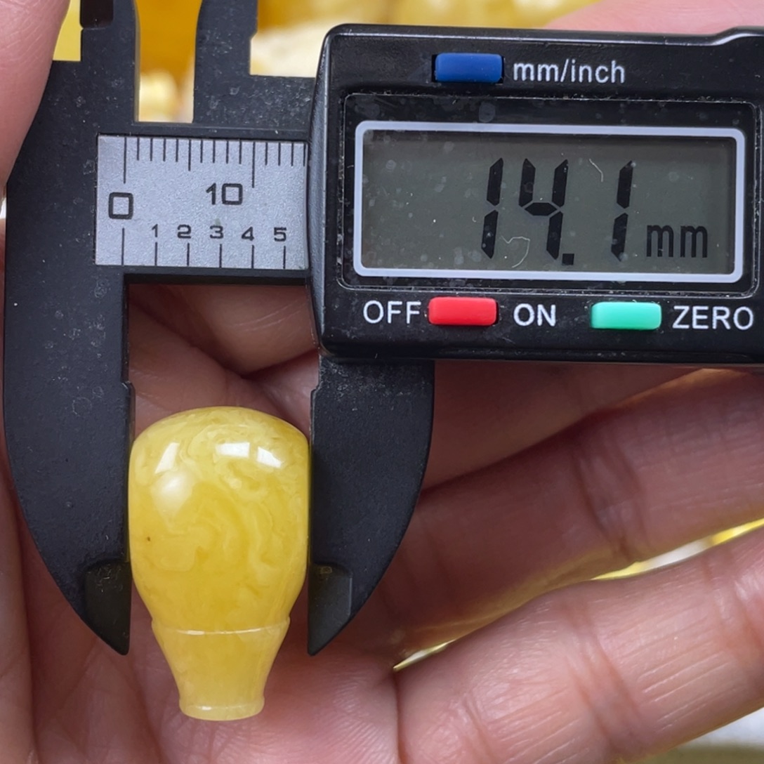 蜜蜡未镶嵌裸石20杂