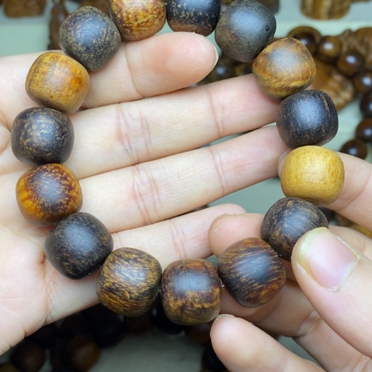 贡木手串/手链明***煌贡木