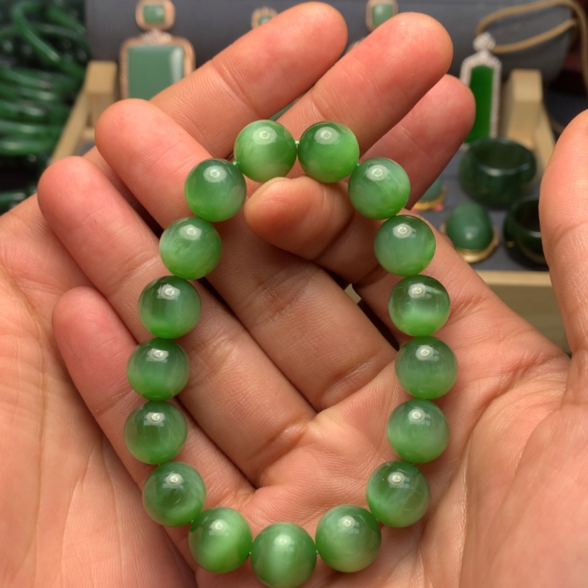 【闪购商品】未镶嵌手链和田玉（碧玉）