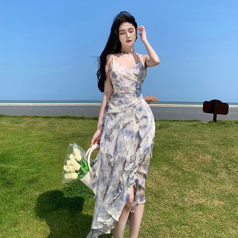 碎金蓝鸢尾裙子法式碎花吊带长款春夏季显瘦仙女海边度假微胖长裙