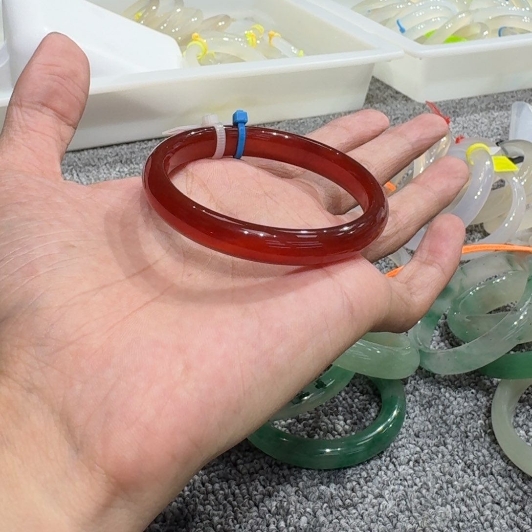 玛瑙/玉髓手镯未镶嵌默****237