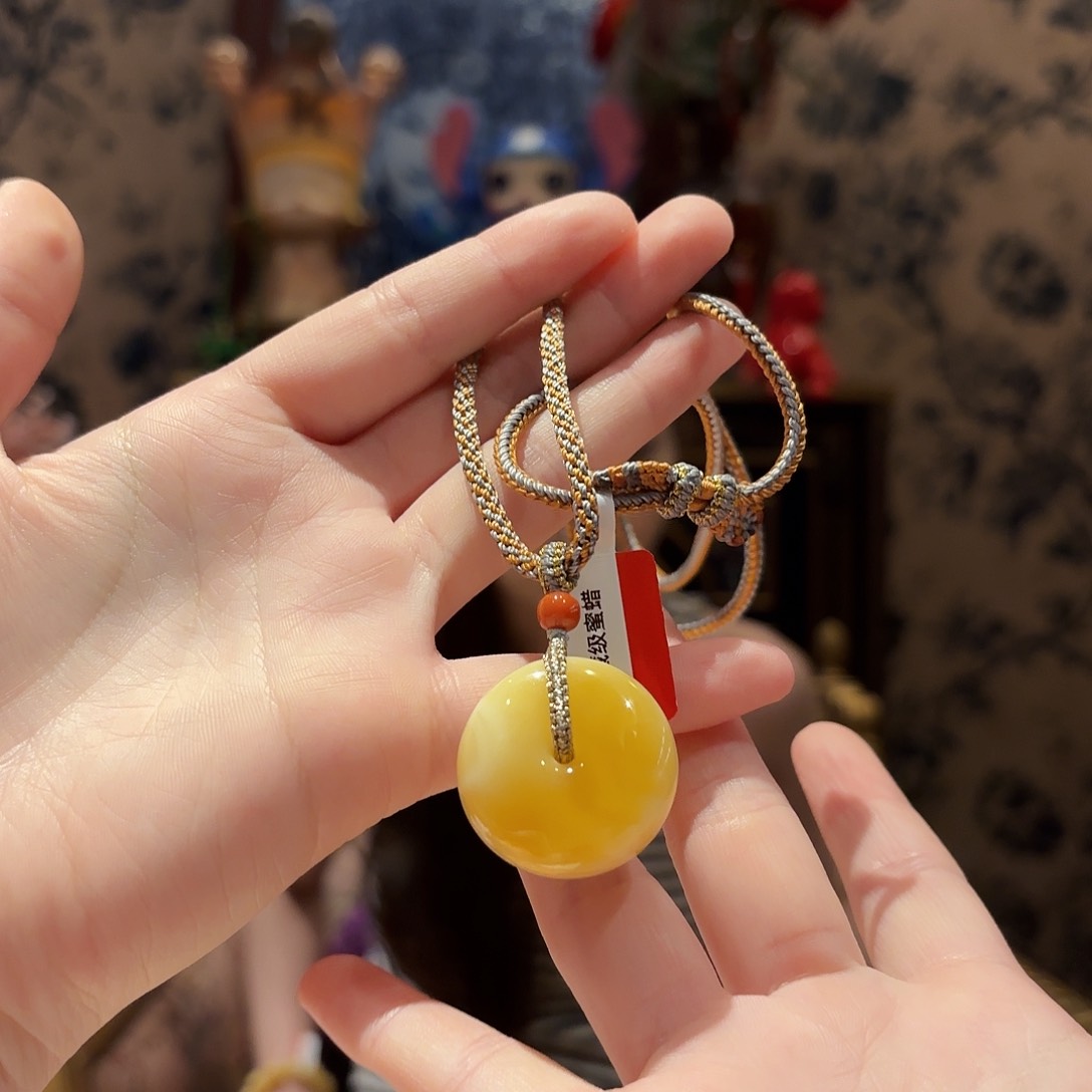 未镶嵌颈饰蜜蜡颈饰