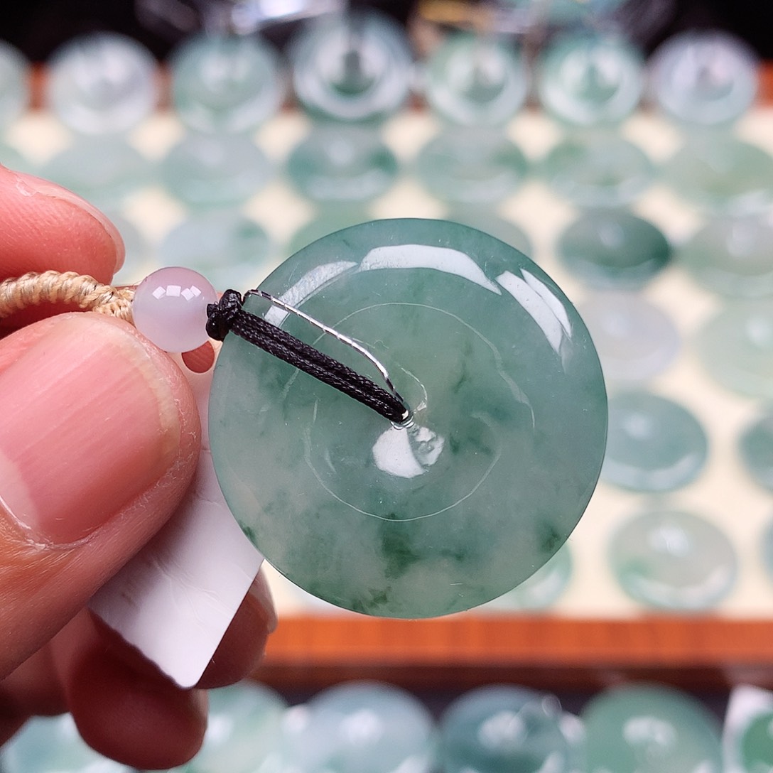 颈饰未镶嵌翡翠28.3-5.6mm