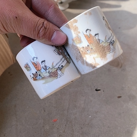 ，摆件。烧制问题都是正常的，
