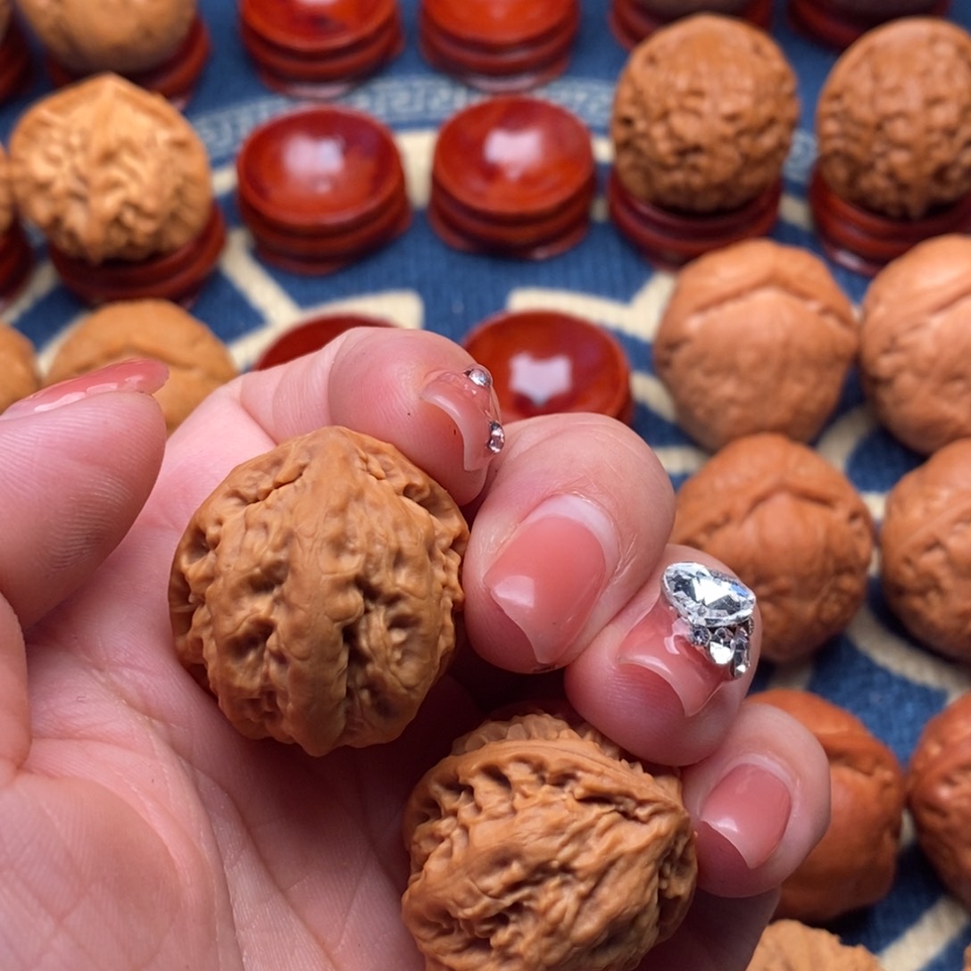 文玩核桃把件雪***多精品小手捻