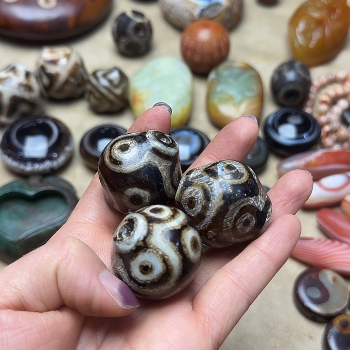 双***️玛瑙/玉髓未镶嵌珠宝半成品28