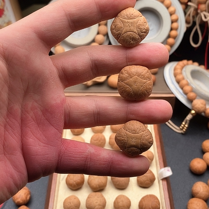 吊坠凤眼菩提口****?尼泊尔菩提麒麟