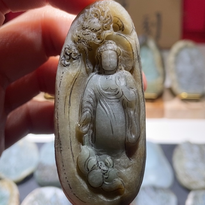 定制翡翠未镶嵌翡翠