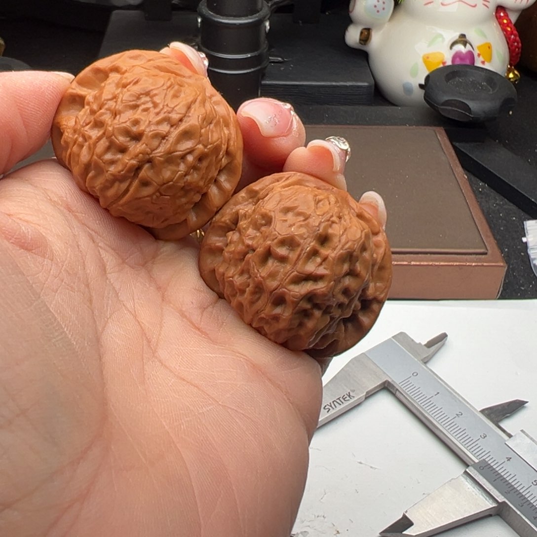 文玩核桃把件石门元宝38