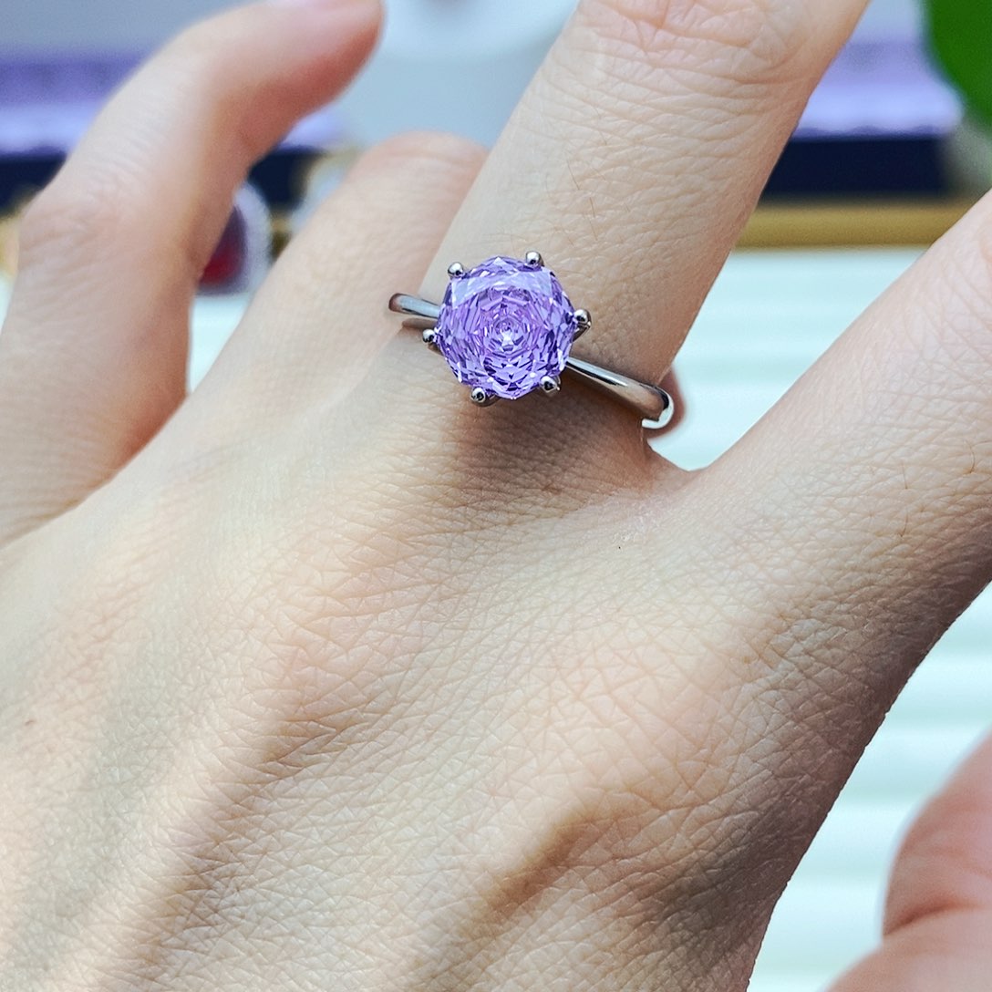 戒指蓝宝石未镶嵌