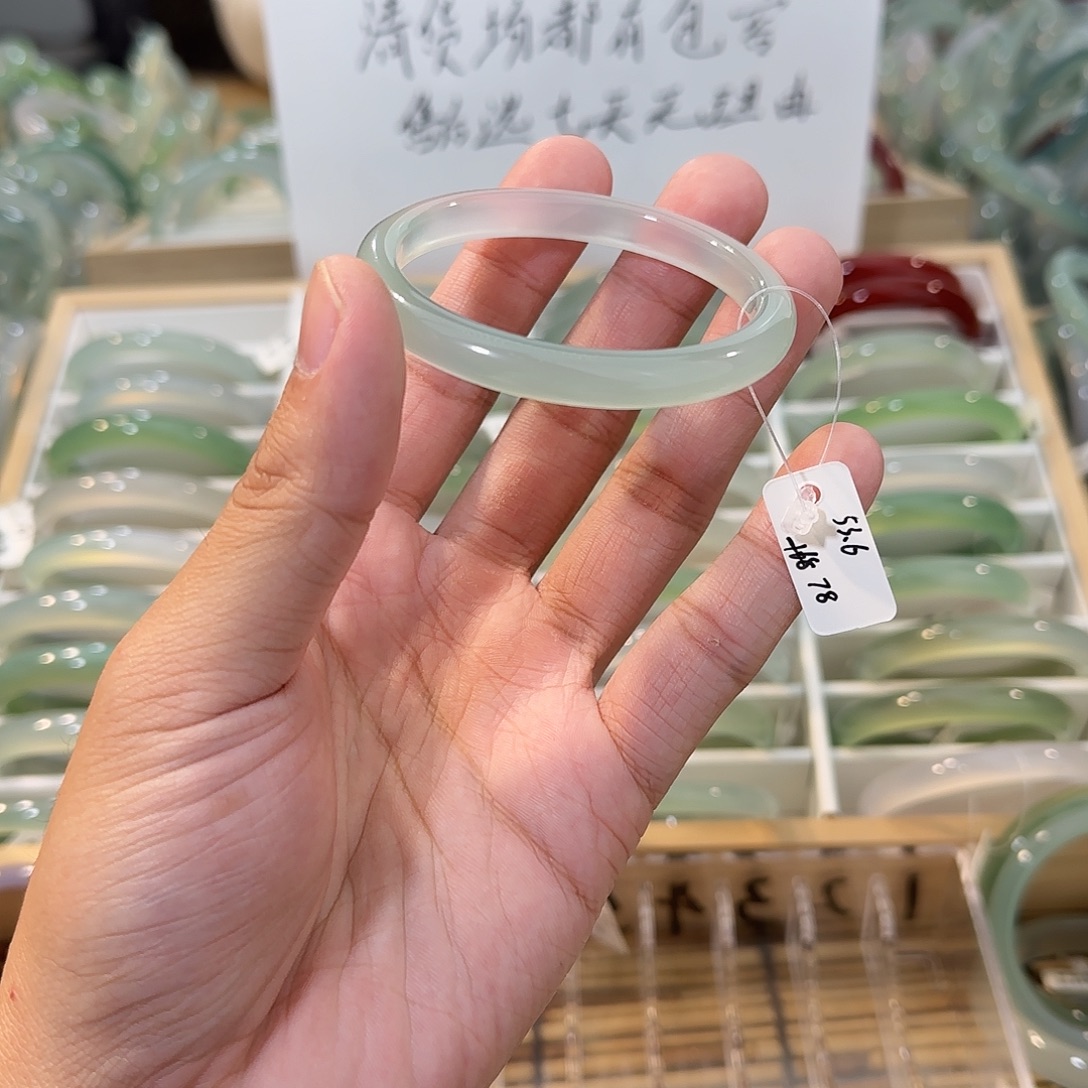 玛瑙/玉髓未镶嵌手镯圈口53.6