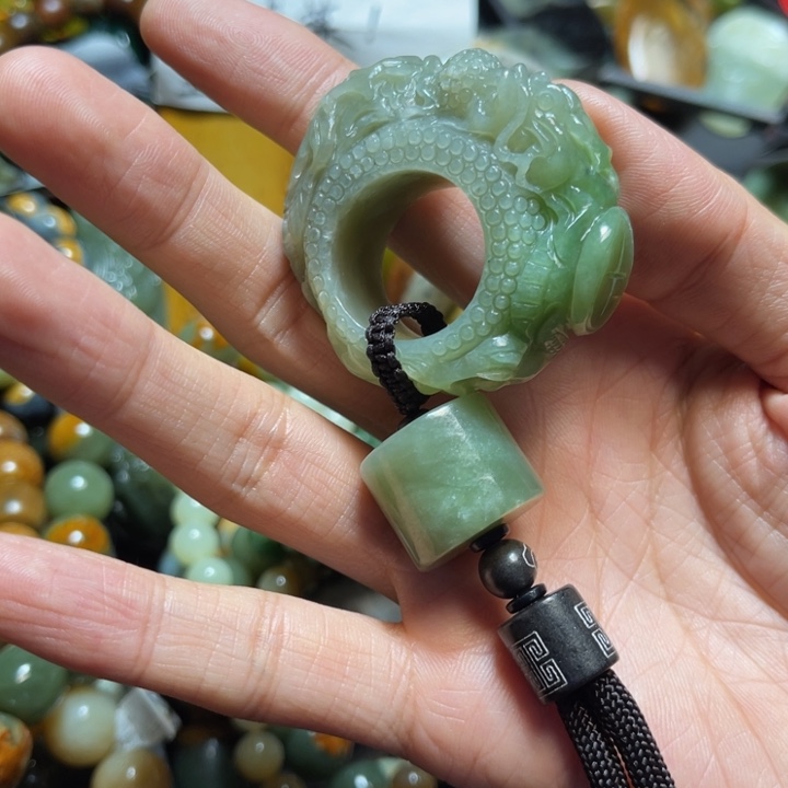 未镶嵌和田玉（碧玉）手链