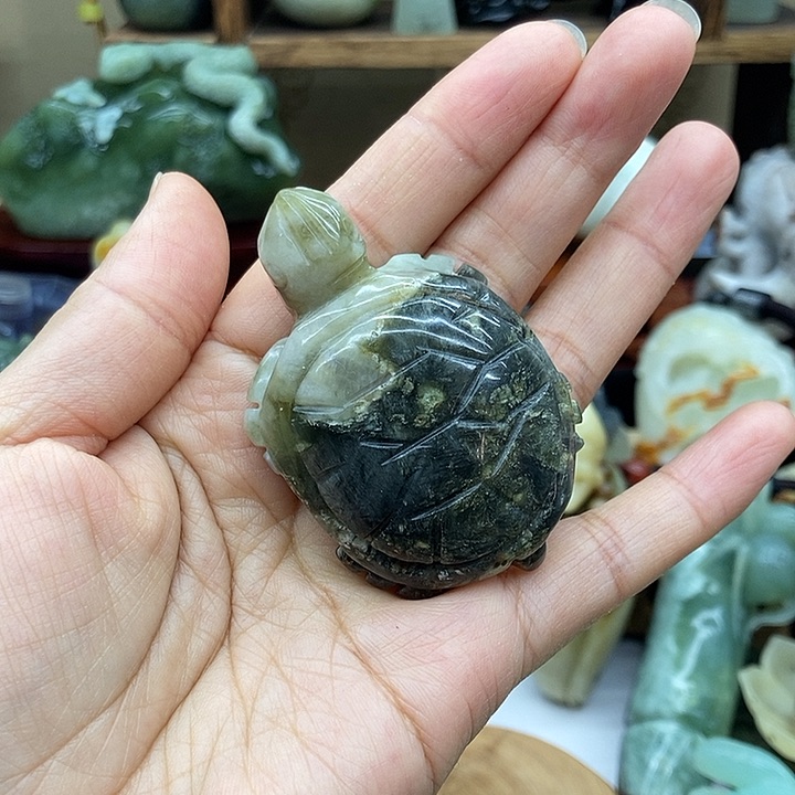 岫玉手把件未镶嵌