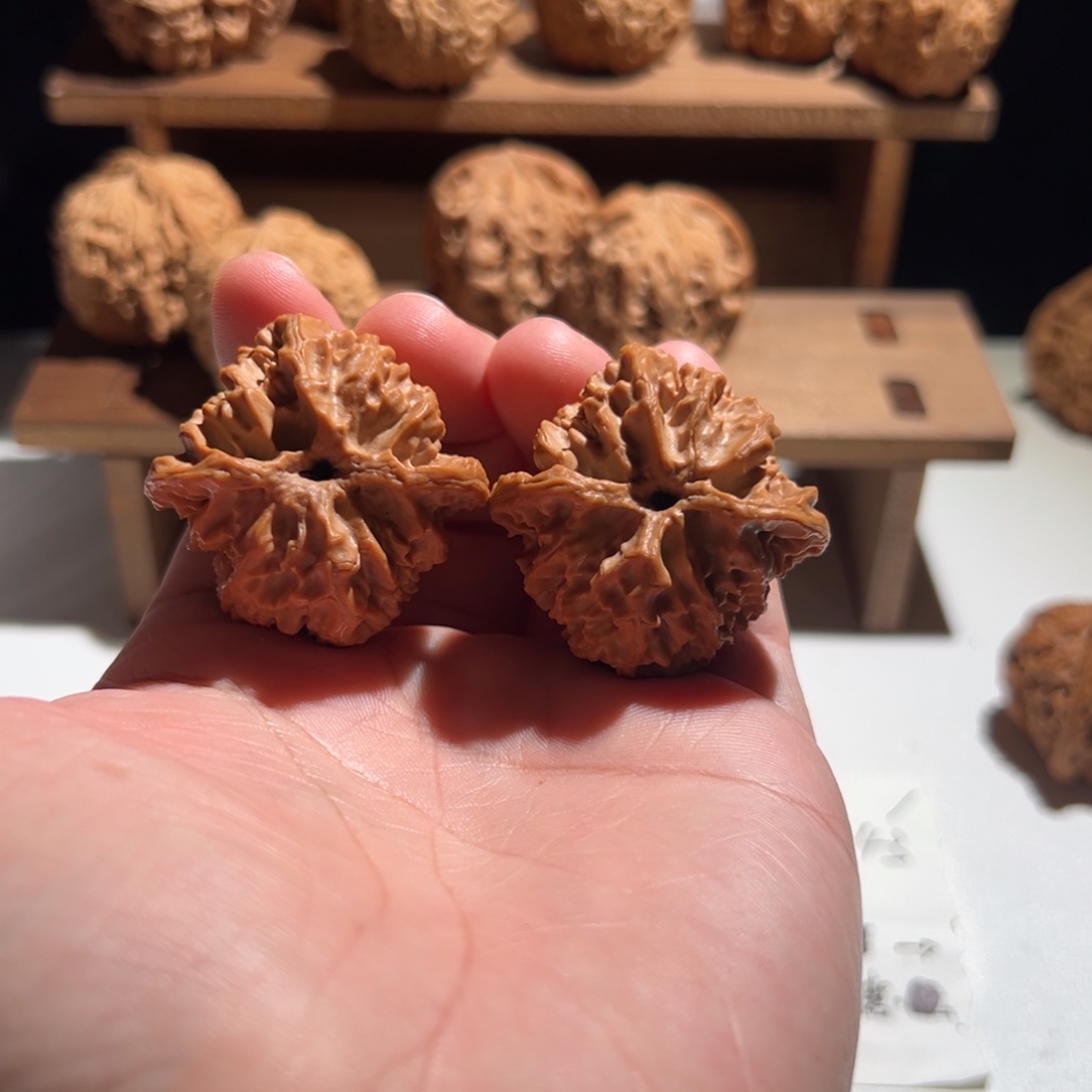 致***铭核桃全品无修 39 红皮 苹果园