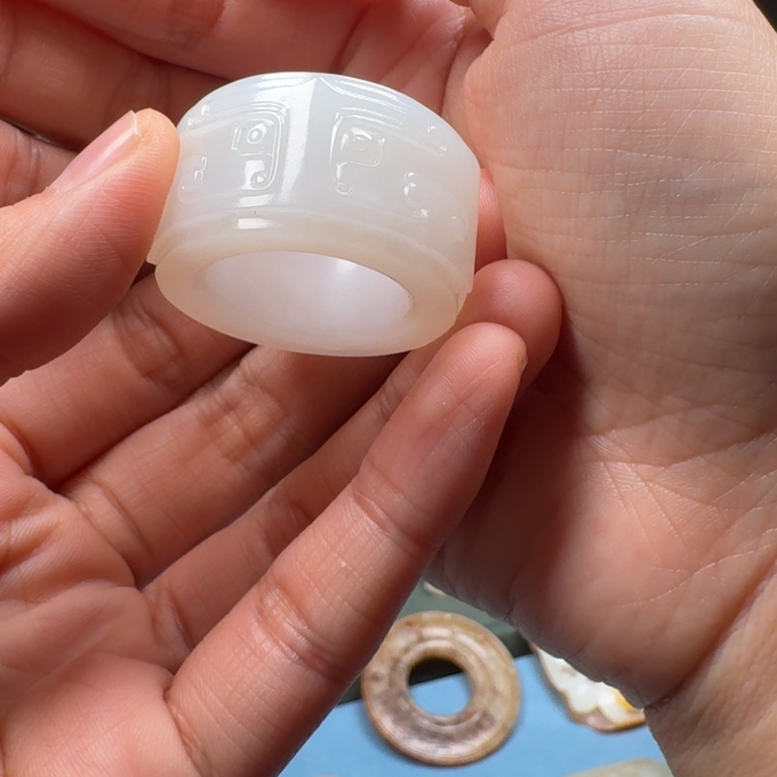 和田玉颈饰未镶嵌曹*生