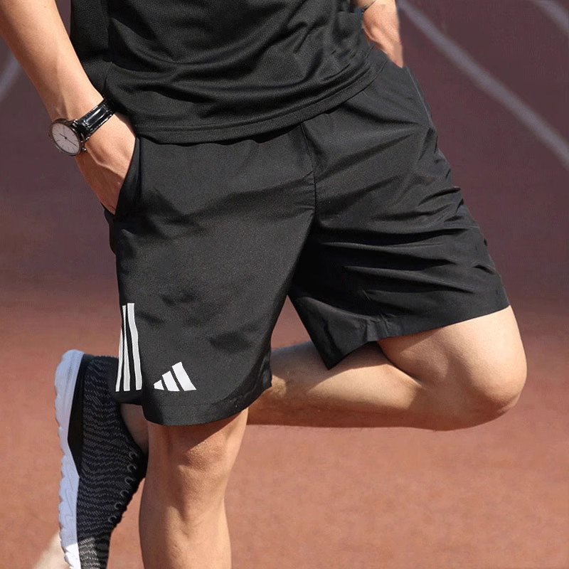 Adidas阿迪达斯快干短裤男流光风跑步运动裤休闲五分裤HR8726