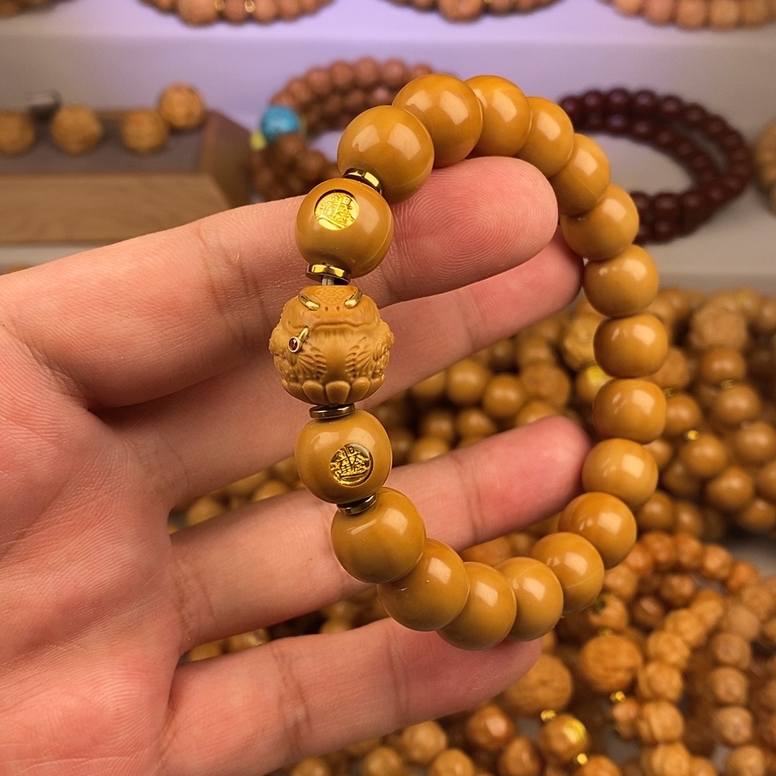 S***、手串猴头核桃全品老型金蝉