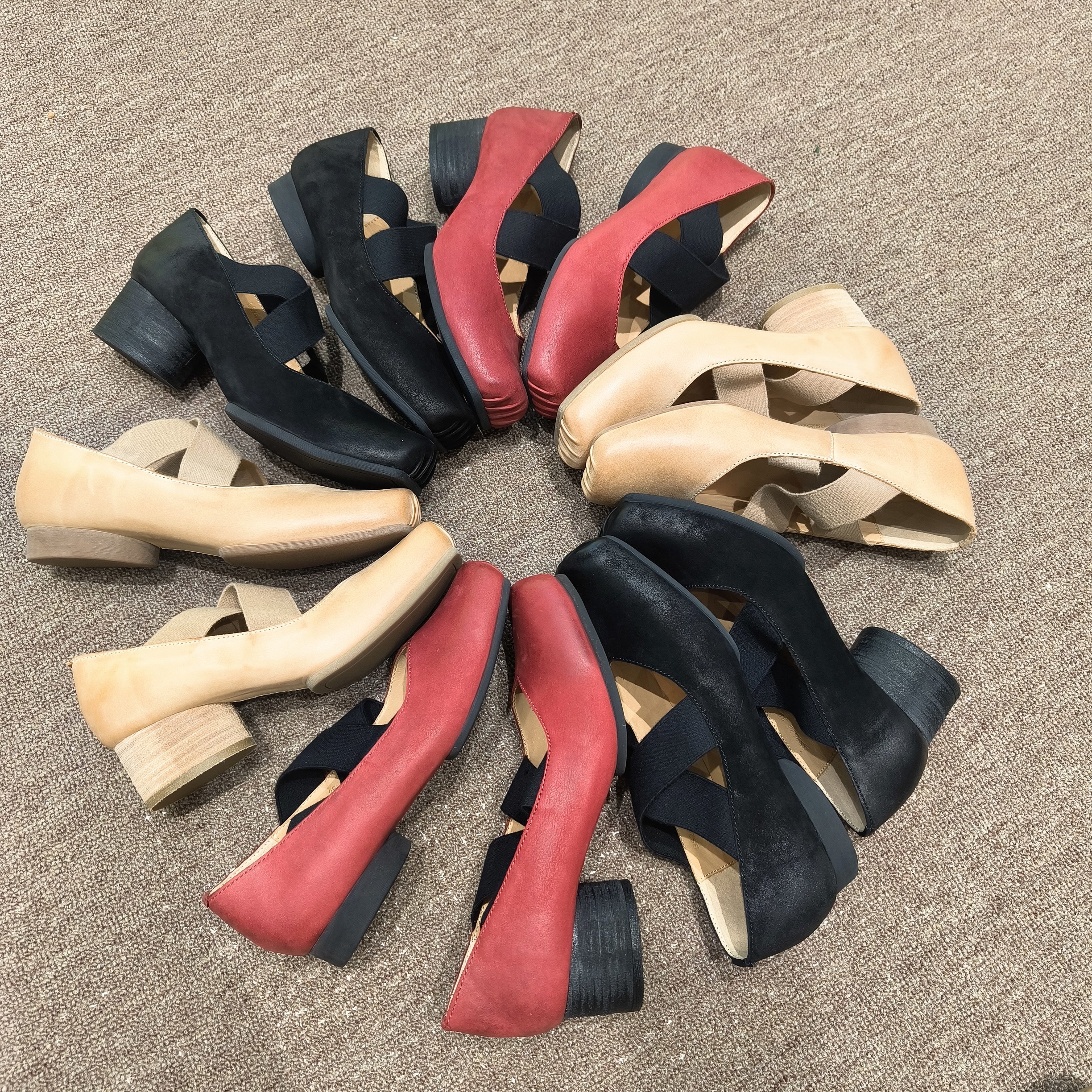 上新水洗马皮芭蕾舞油蜡复古浅口方头舒适交叉猪鼻子玛丽珍鞋